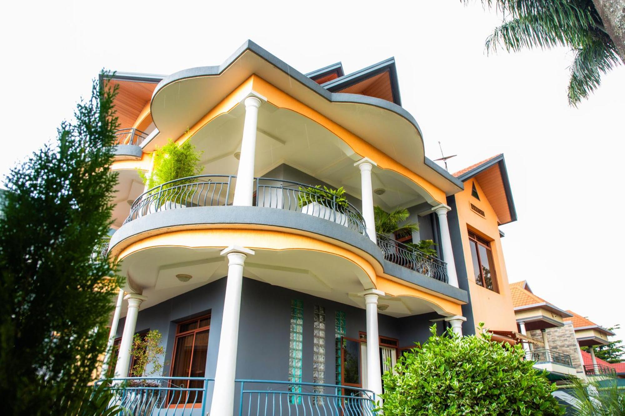 The Vibrant Lodge Gacuriro Kigali Exterior foto
